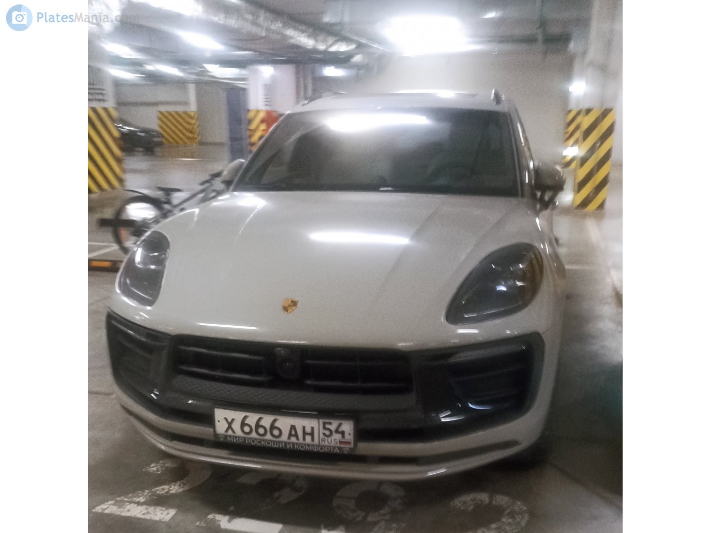 х 666 ан 54, Porsche Macan 