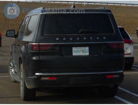 444 NQU, Jeep Grand Wagoneer