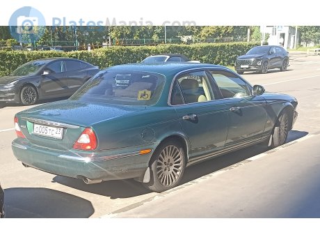 о005тс23, Jaguar XJ