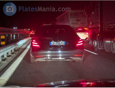 GB 796 YE, Mercedes-Benz