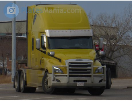 0-FM195, Freightliner Cascadia