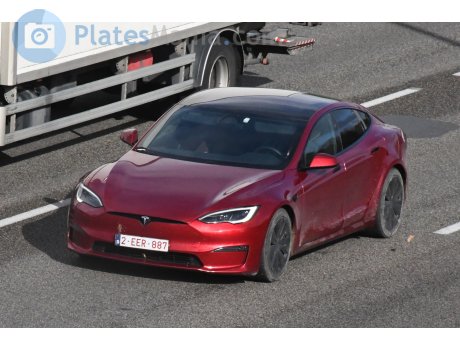 2-EER-887, Tesla Model S