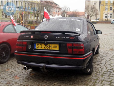 SO 28H, Opel Vectra