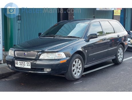 AD 1051 SS, Volvo V40