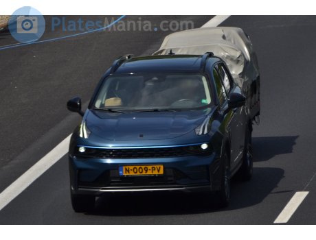 N-009-PV, Lynk & Co 01