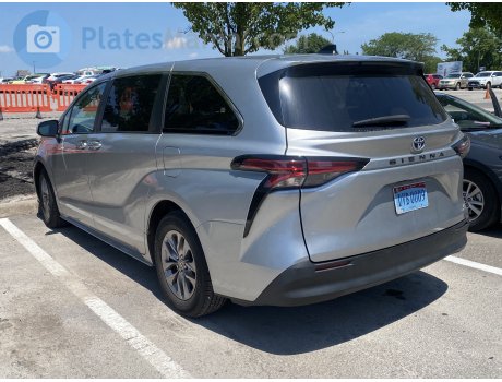 DVB 0009, Toyota Sienna