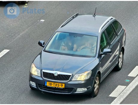 18-TXS-9, Skoda Octavia