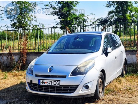 HR 67 HDG, Renault Scénic