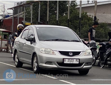 B 2523 MI, Honda City