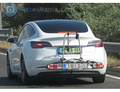 AI IB-959, Tesla Model 3