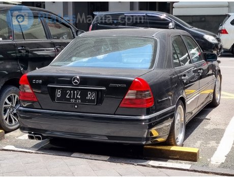 B 2114 RO, Mercedes-Benz C-Klasse