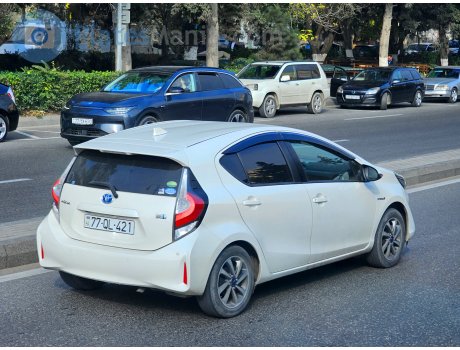 77 QL 421, Toyota Aqua