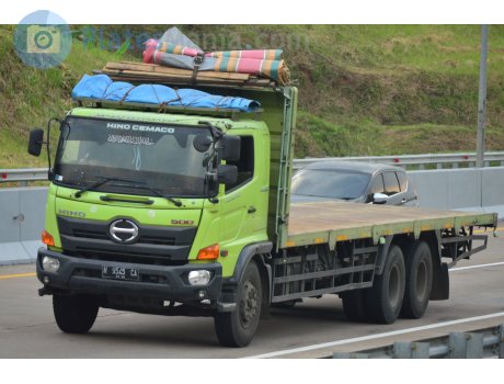 H 9545 CA, Hino 500 Series