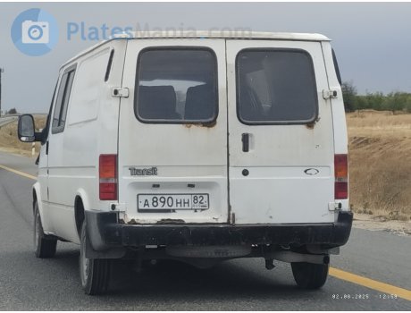 а890нн82, Ford Transit