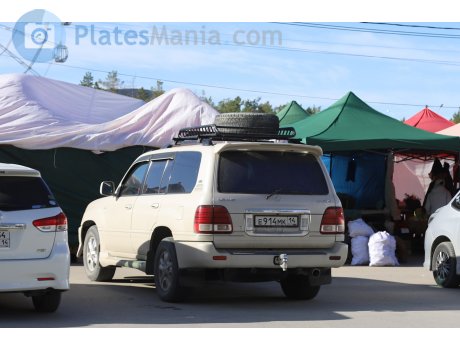 е914мк14, Lexus LX