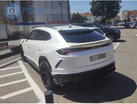 CJ 22 BXD, Lamborghini Urus
