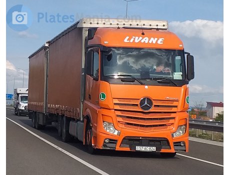 57 AC 824, Mercedes-Benz Actros