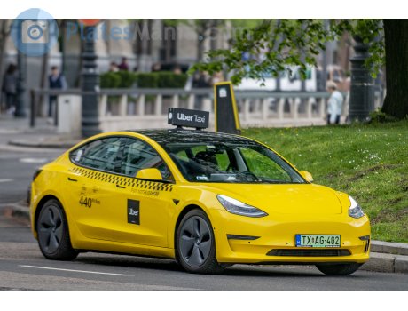 TX AG-402, Tesla Model 3