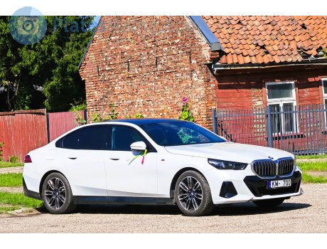 KM-700, BMW 5 Series