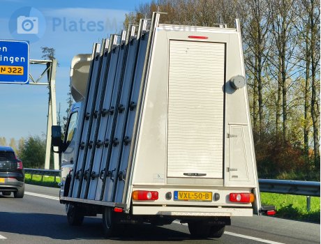 VXL-50-B, Mitsubishi Fuso Canter