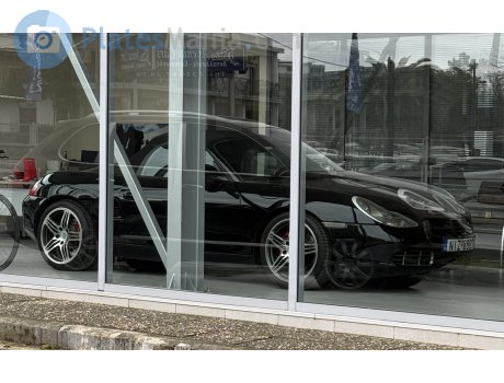 NIZ-8887, Porsche Cayenne