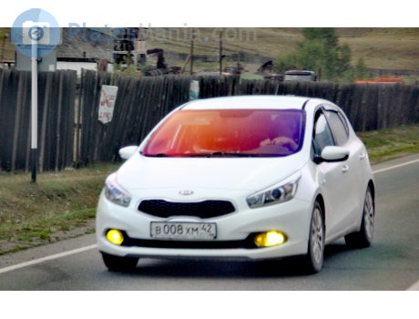 в008хм42, Kia Ceed