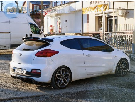 н909ув123, Kia Ceed