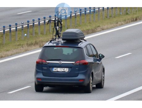 WE 174LE, Opel Zafira