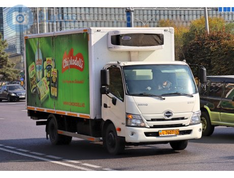 L 7607 02, Hino 300 Series