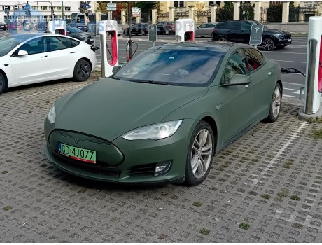 GD 4J077, Tesla Model S