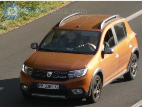 EM-036-LK, Dacia Sandero