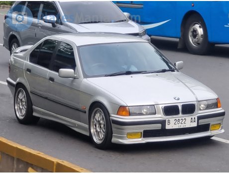 B 2822 AA, BMW 3 Series