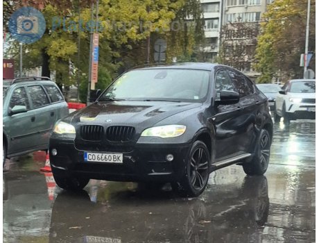 CO 6660 BK, BMW X6