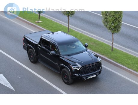 080 OWO 02, Toyota Tundra