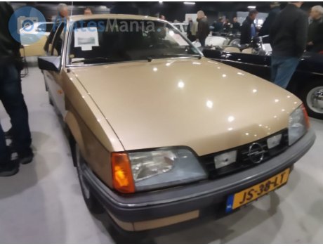 JS-38-LT, Opel Rekord