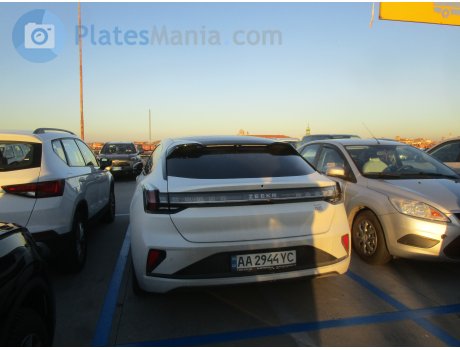 AA 2944 YC, Zeekr 001