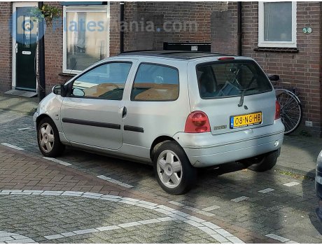 08-NG-HB, Renault Twingo