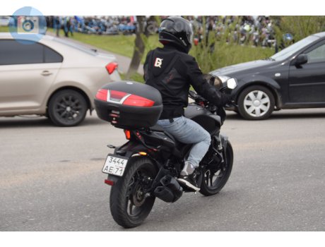 3444 ае 71, Bajaj Bruzer / Dominar