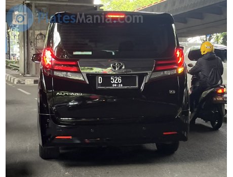 D 526, Toyota Alphard