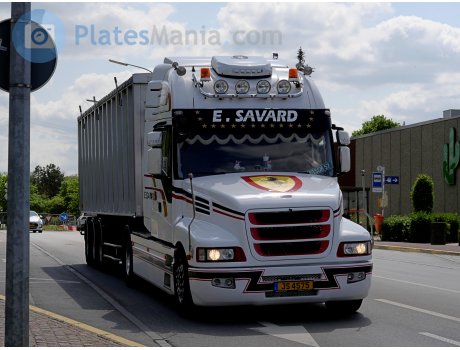 JS 4575, Iveco Strator