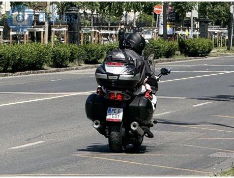 PE 1 EDY, Yamaha FJR