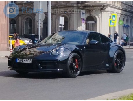 AA DH-992, Porsche 911