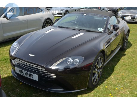 V8 VHR, Aston Martin Vantage