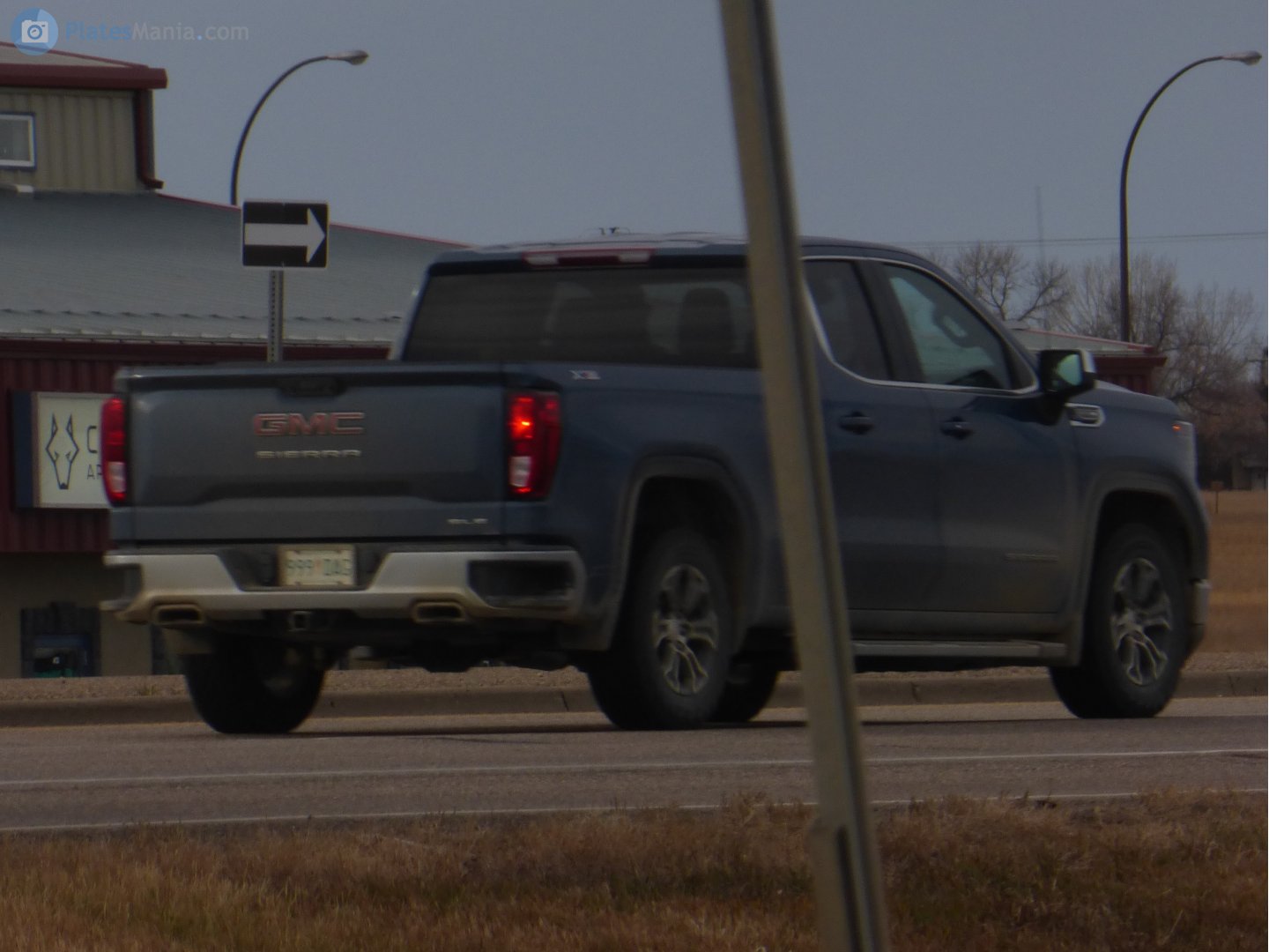 999 DAG, GMC Sierra 5th gen (T1XX), 2018–