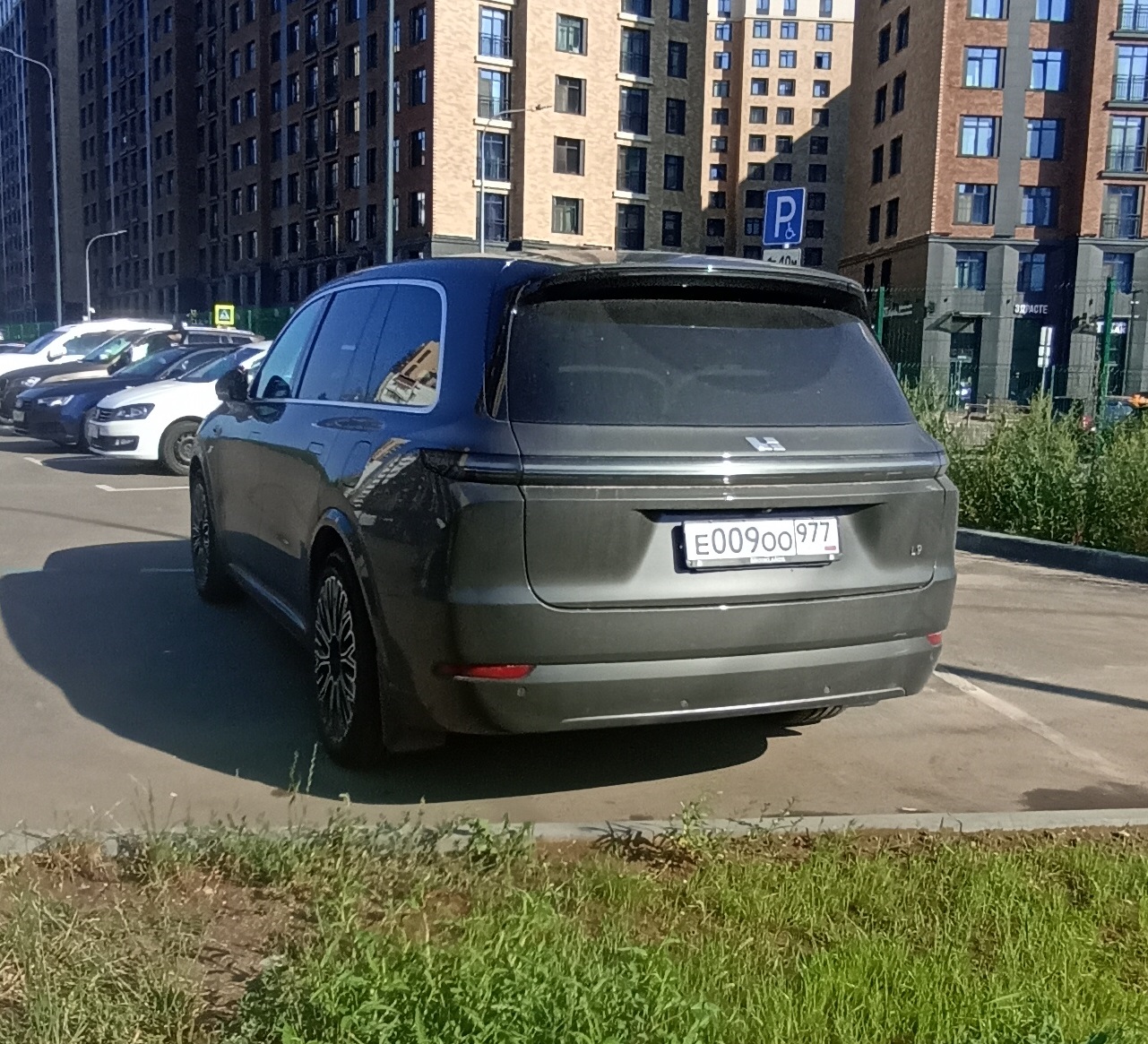 е 009 оо 977, Li Xiang L9 1st gen, 2022–