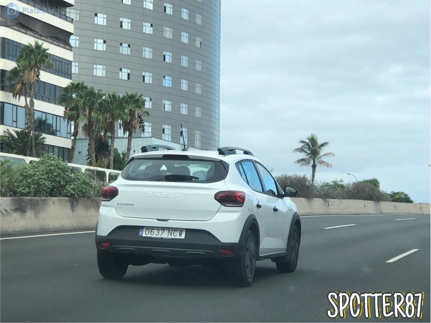 0637 NCW, Dacia Sandero 