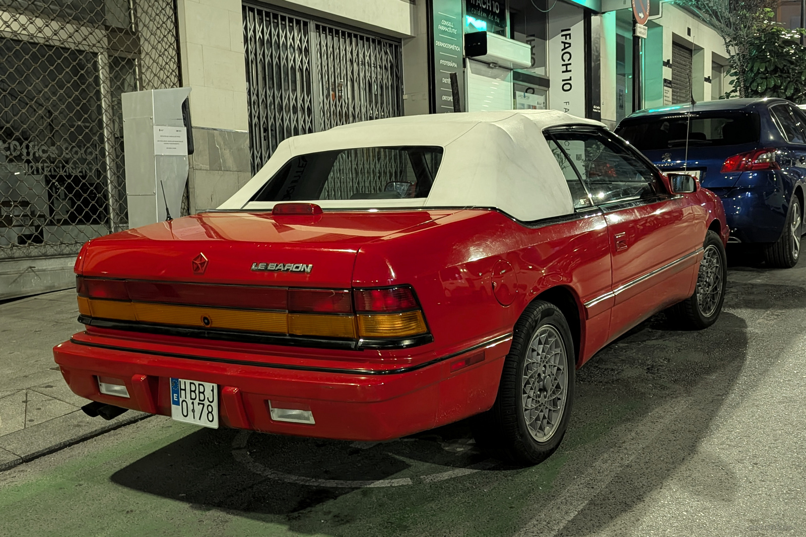 H 0178 BBJ, Chrysler LeBaron 3rd gen Convertible, facelift, 1992–1995