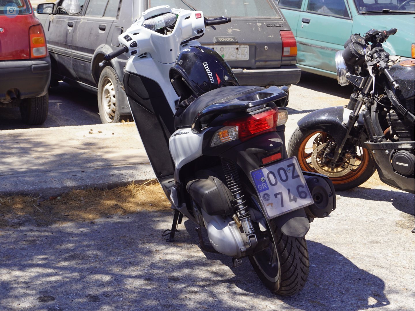 OOZ-746, Honda SH Series 