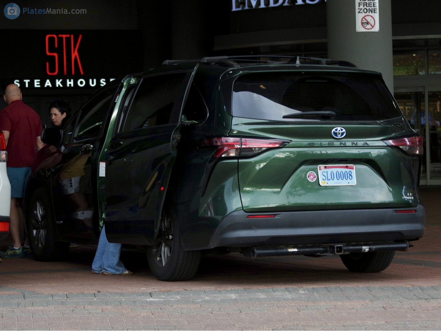 SLO 0008, Toyota Sienna 4th gen (XL40), 2020–