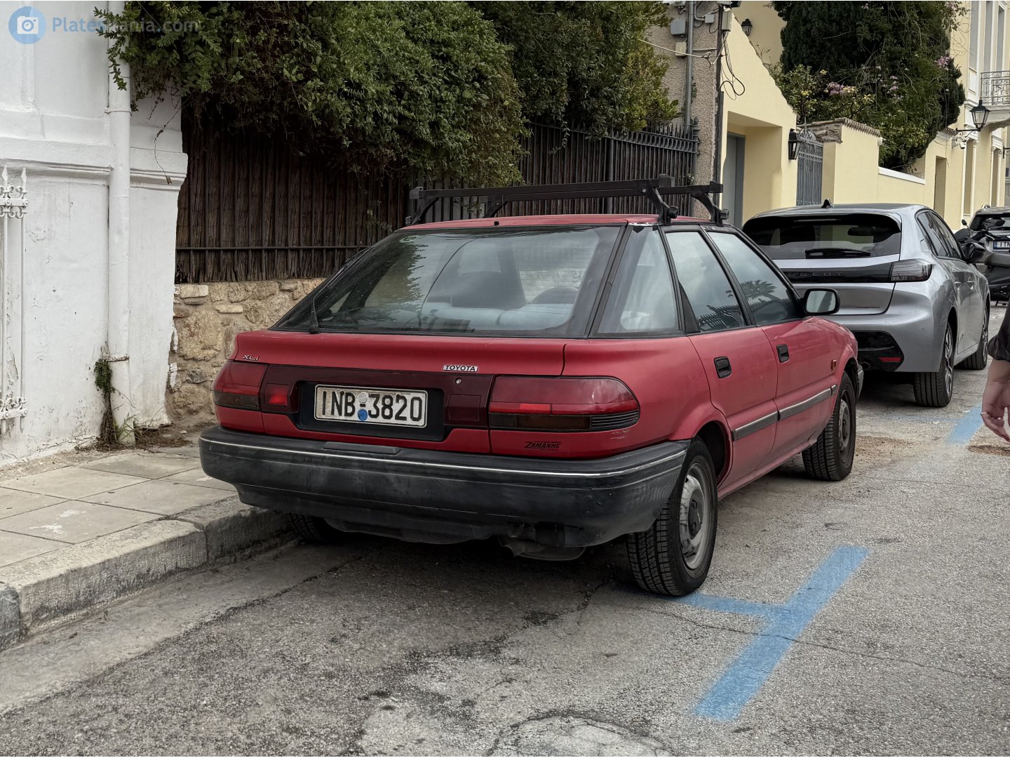 INB-3820, Toyota Corolla 6th gen Liftback (E90), 1987–1991